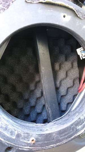 �X�s�[�J�[�w�ʐ��U�z����